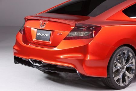 2011 Honda Civic - вид сзади 2011 Honda Civic - вид сзади