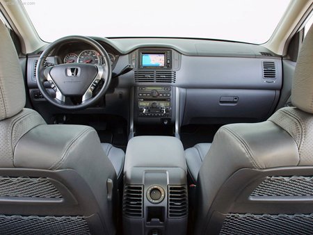 Первое поколение Honda Pilot - интерьер Первое поколение Honda Pilot - интерьер